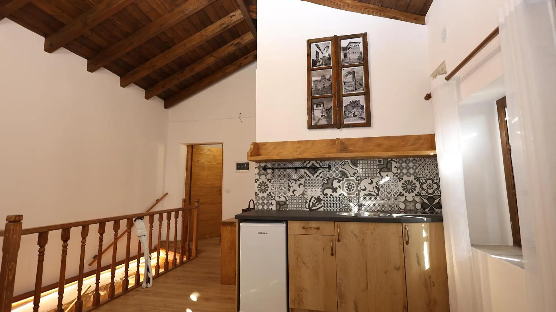 Hera Guest Haus Berat Daire