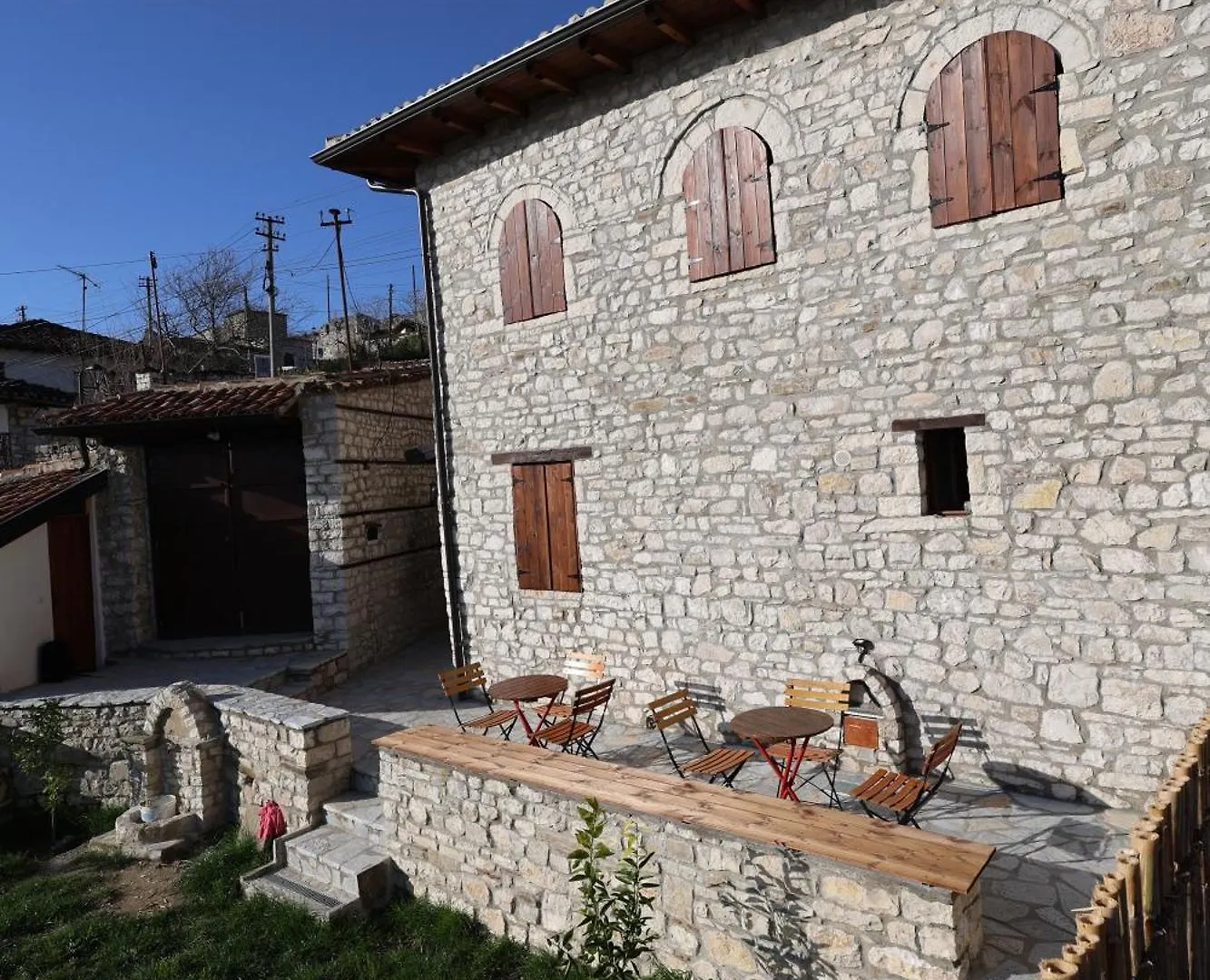 Daire Hera Guest Haus Berat